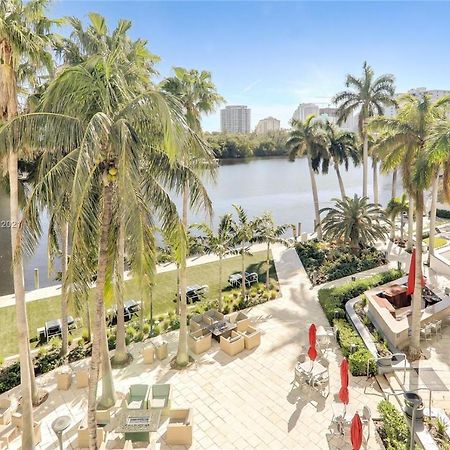 Gallery One - A Doubletree Suites By Hilton Hotel Fort Lauderdale Exteriér fotografie
