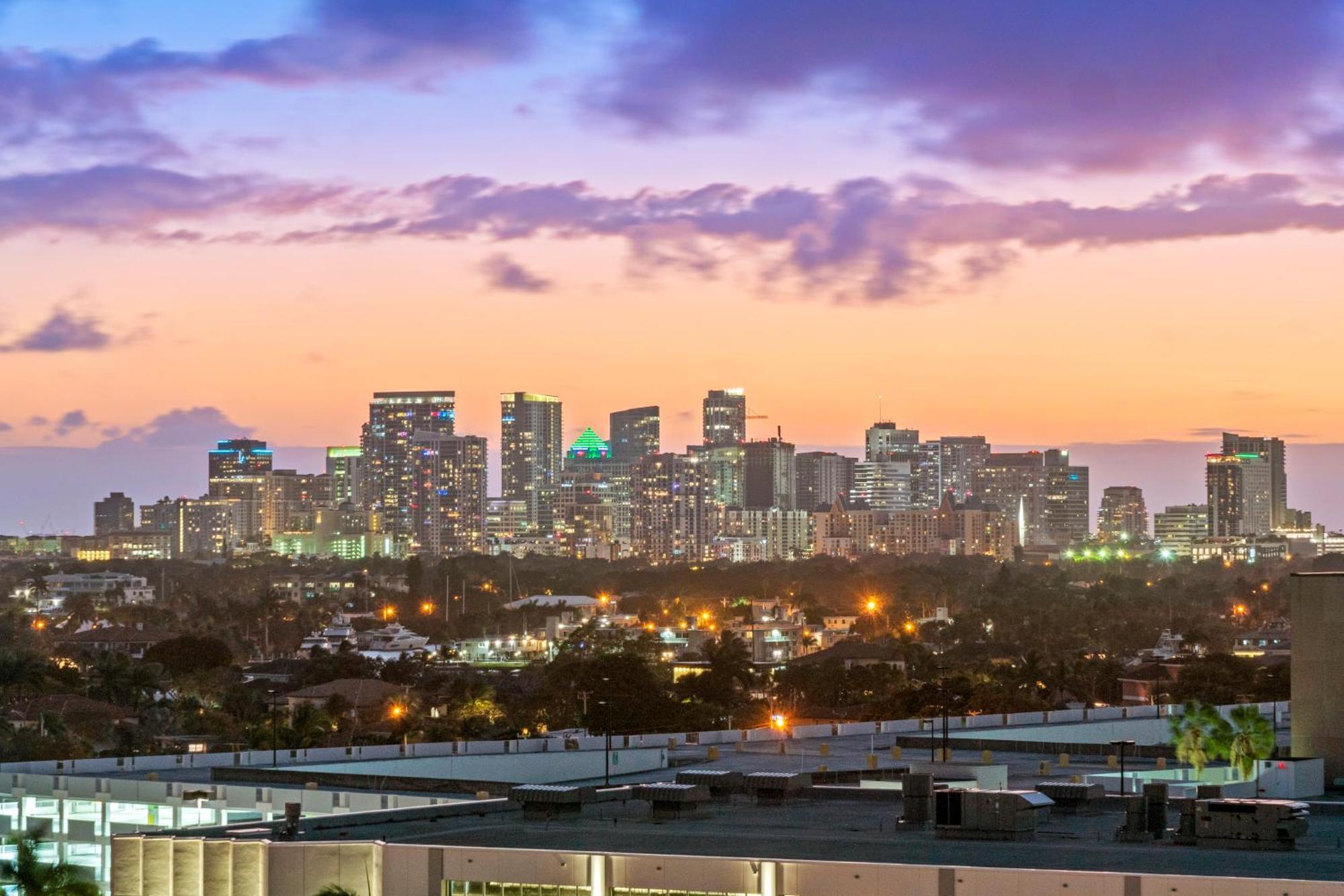 Gallery One - A Doubletree Suites By Hilton Hotel Fort Lauderdale Exteriér fotografie