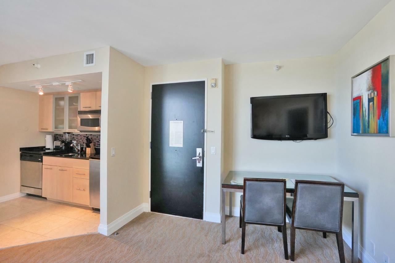 Gallery One - A Doubletree Suites By Hilton Hotel Fort Lauderdale Exteriér fotografie